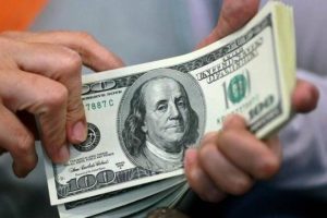 چرا با ارزان شدن دلار، اجناس ارزان نمیشود؟