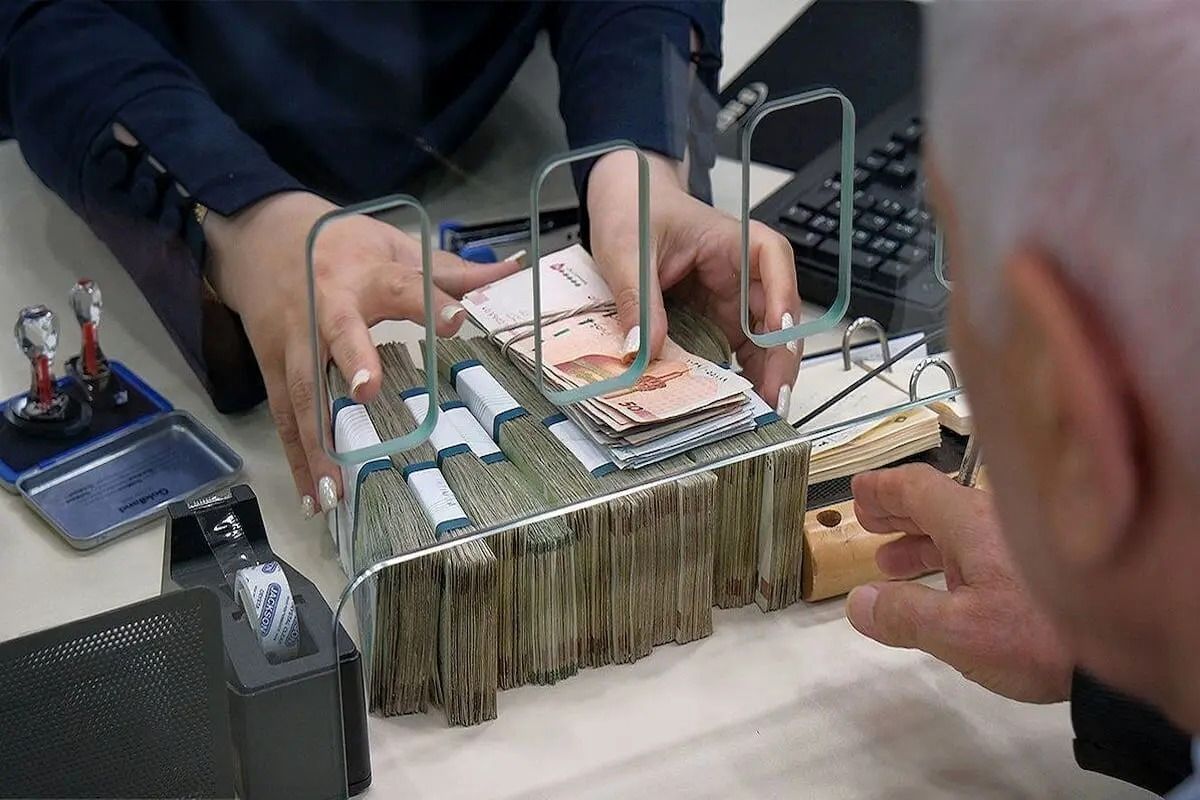 حذف ۵۵۰ هزار بازنشسته از لیست وام ضروری