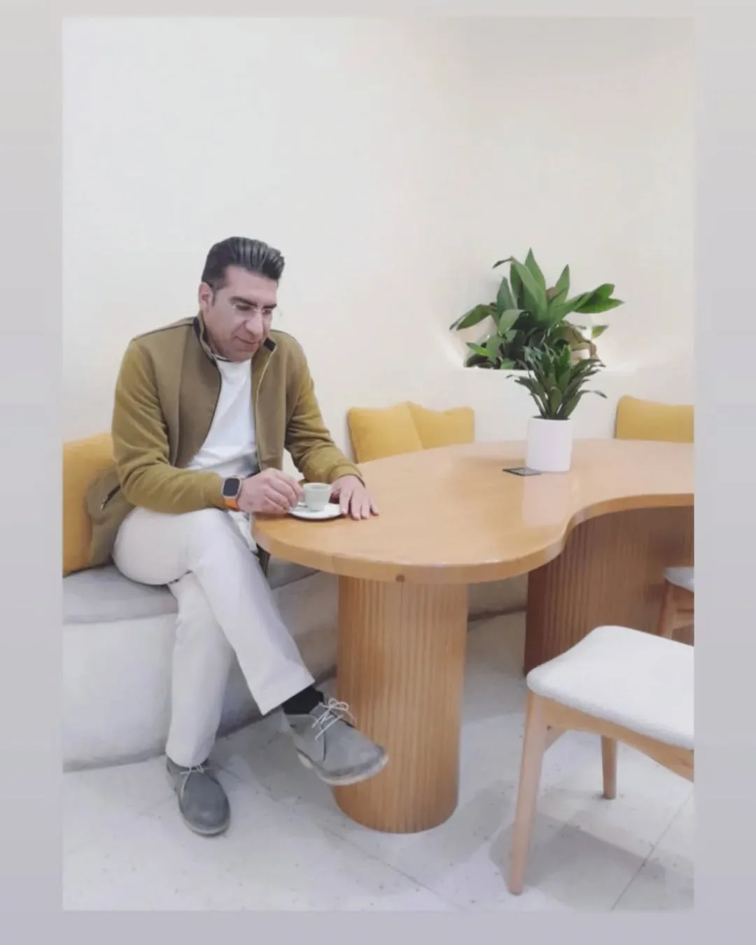 بیوگرافی ایمان دادخواه